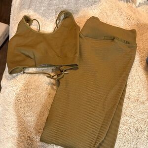 Olive Green Ribbed Women's Activewear Set